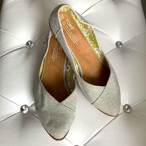 Gray/Beige Patterned TOMS flats